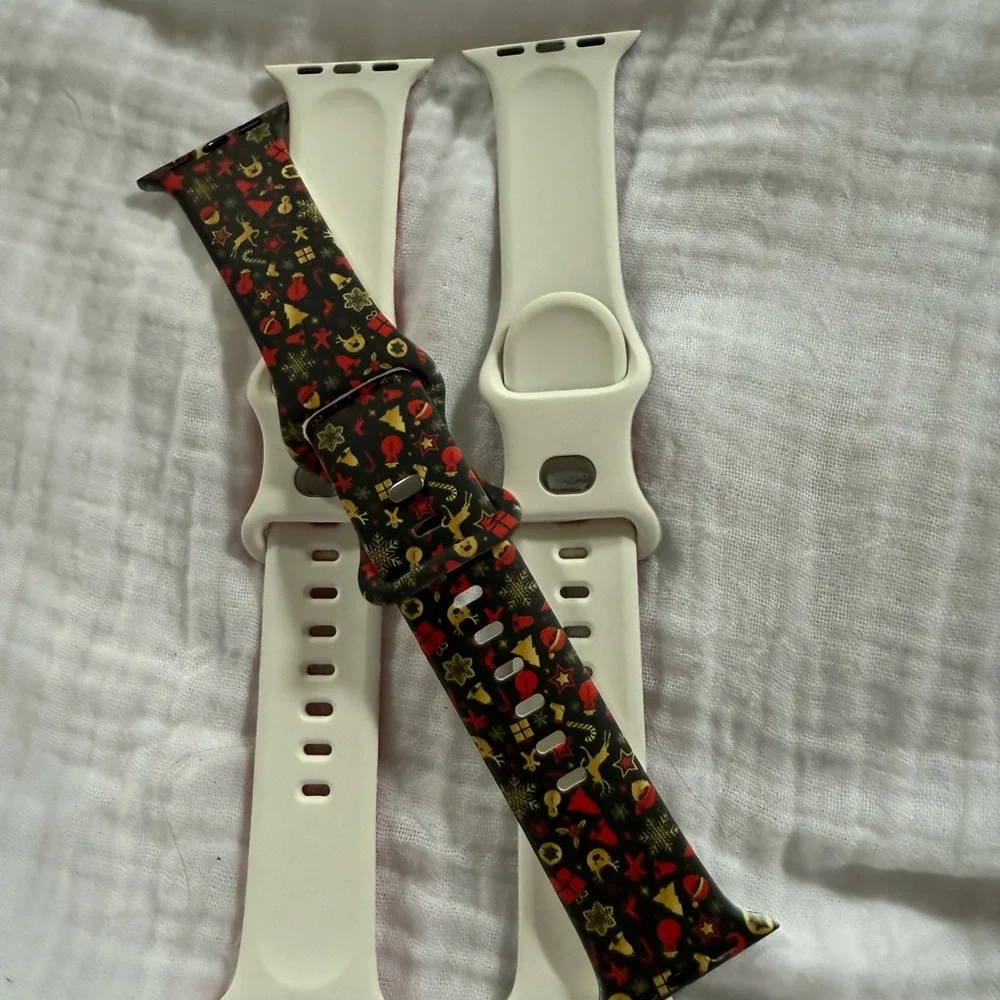 Festive Christmas Print Apple Watch Bands Set - Picture 3 of 5